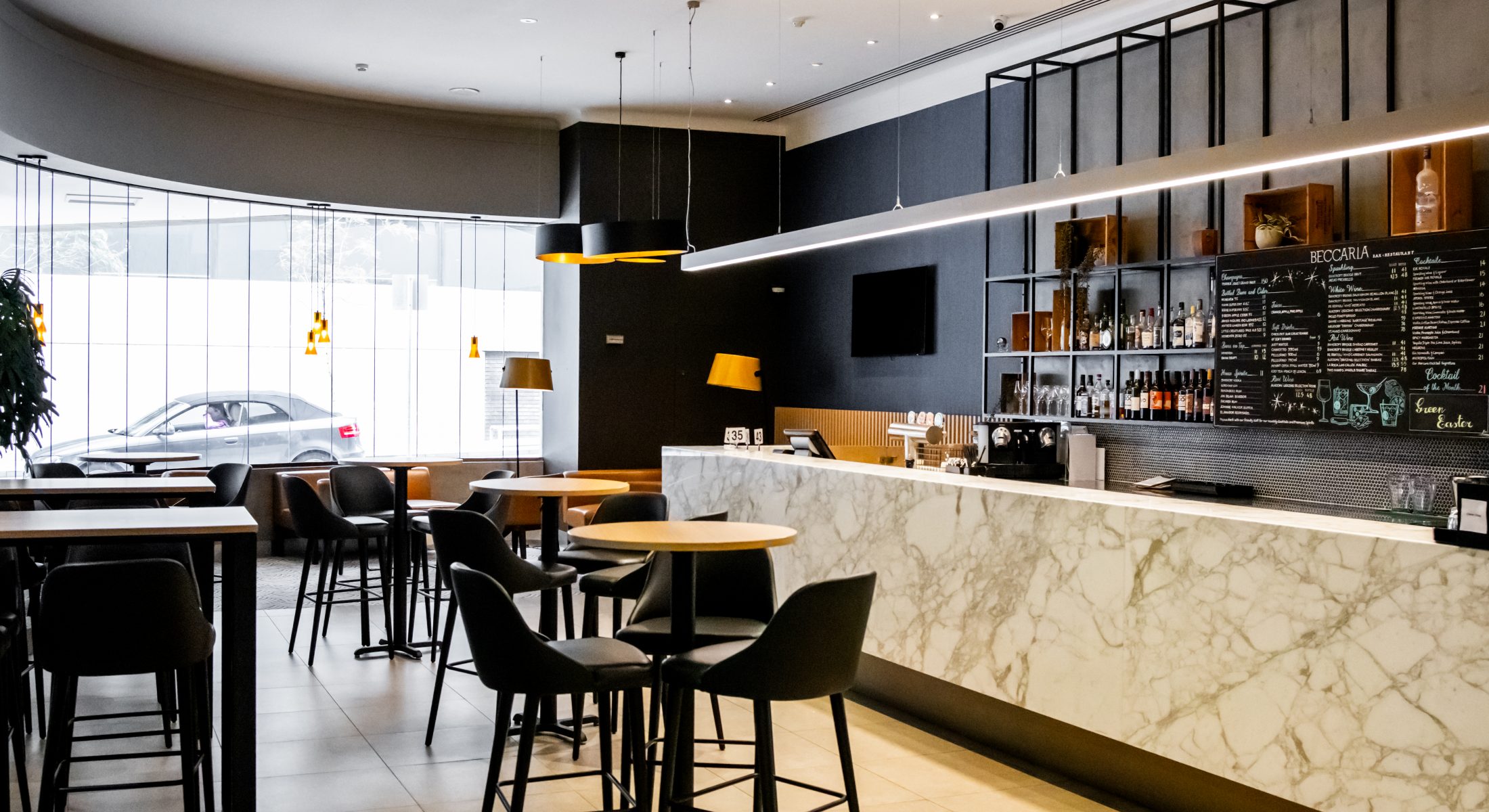 Mercure Perth Sundowner Package
